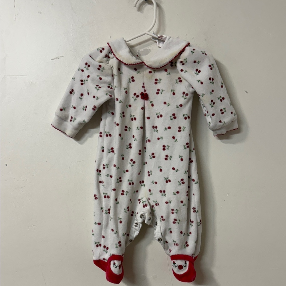 Buster Brown White and Red Cherry Print Footie 90’s